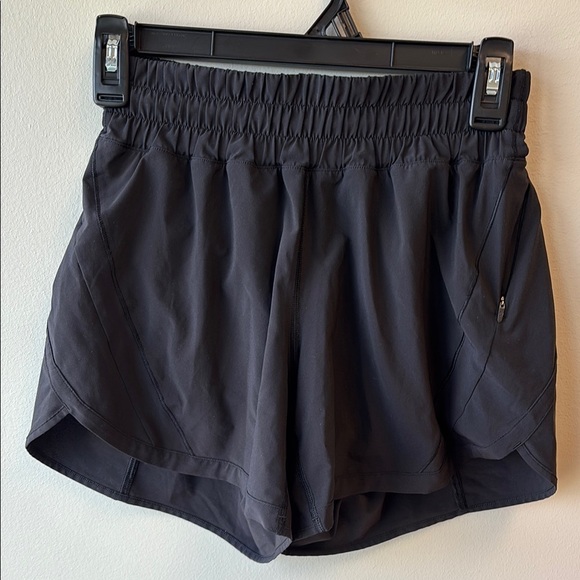 Lululemon Track That 5” high rise black 4 shorts - Picture 1 of 5